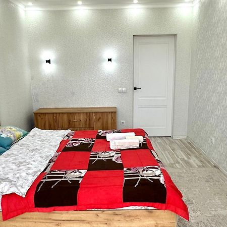 Central Apartment Bishkek Exterior photo