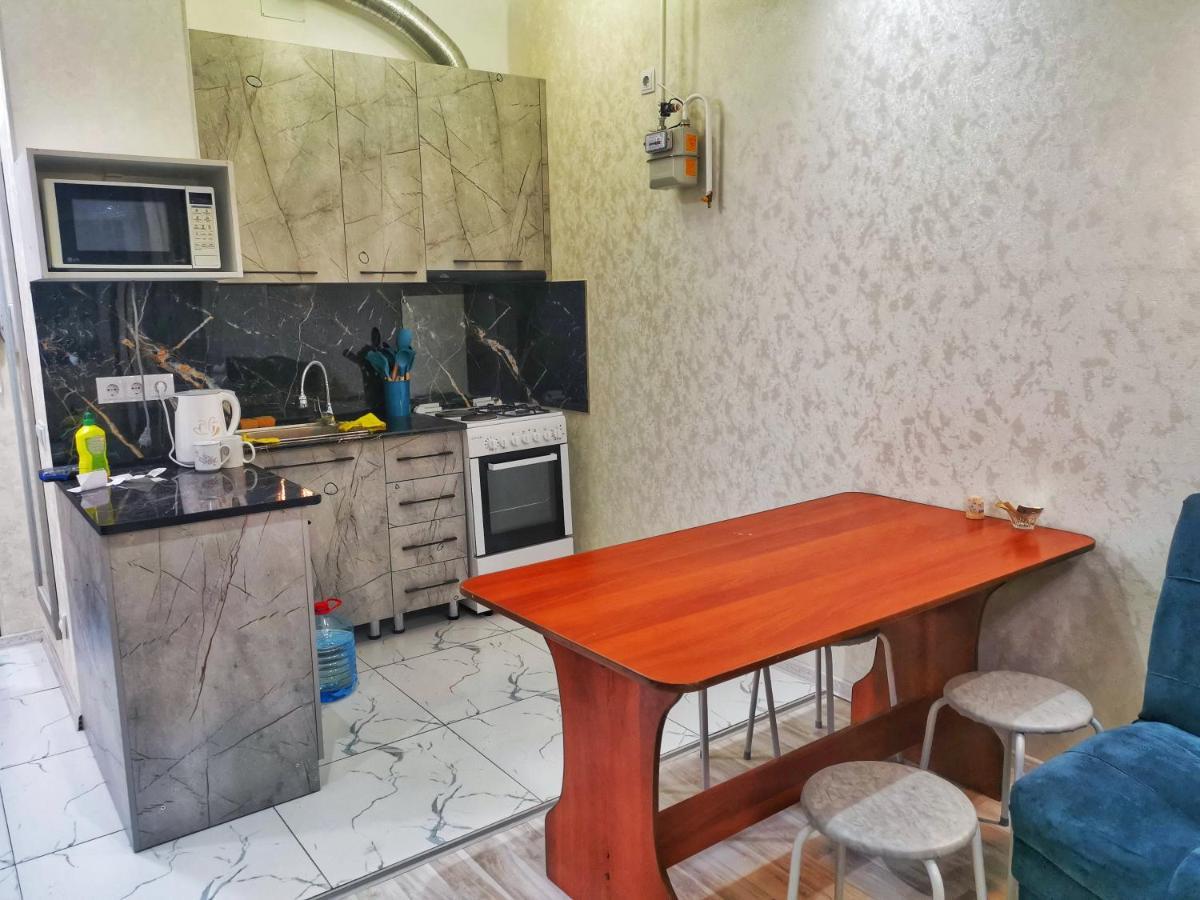 Central Apartment Bishkek Exterior photo