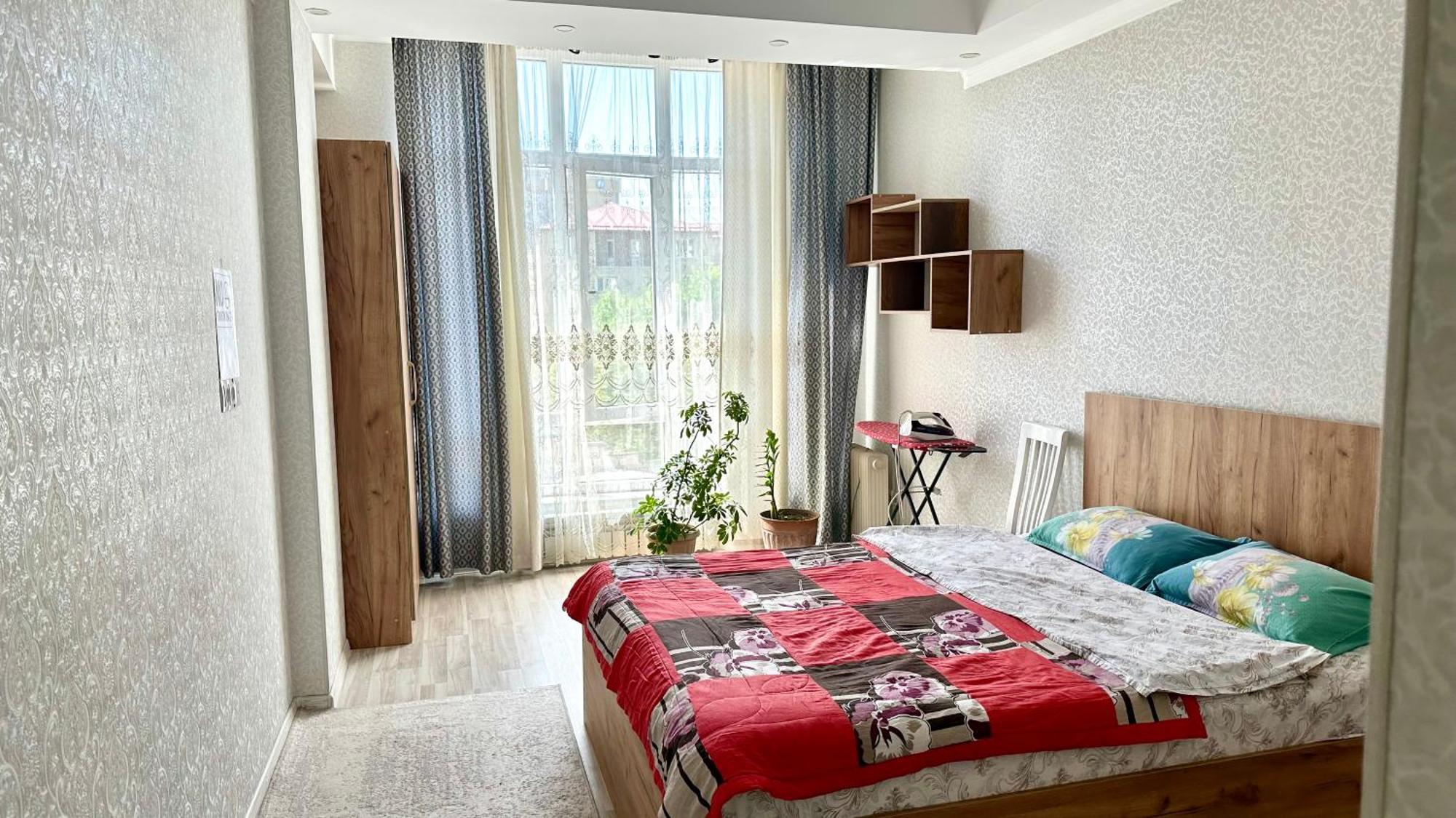 Central Apartment Bishkek Exterior photo